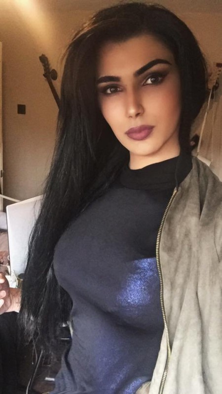 Public-Buzz-Photos-Un-adolescent-de-15-ans-transgenre-se-transforme-en-Kim-Kardashian_portrait_3