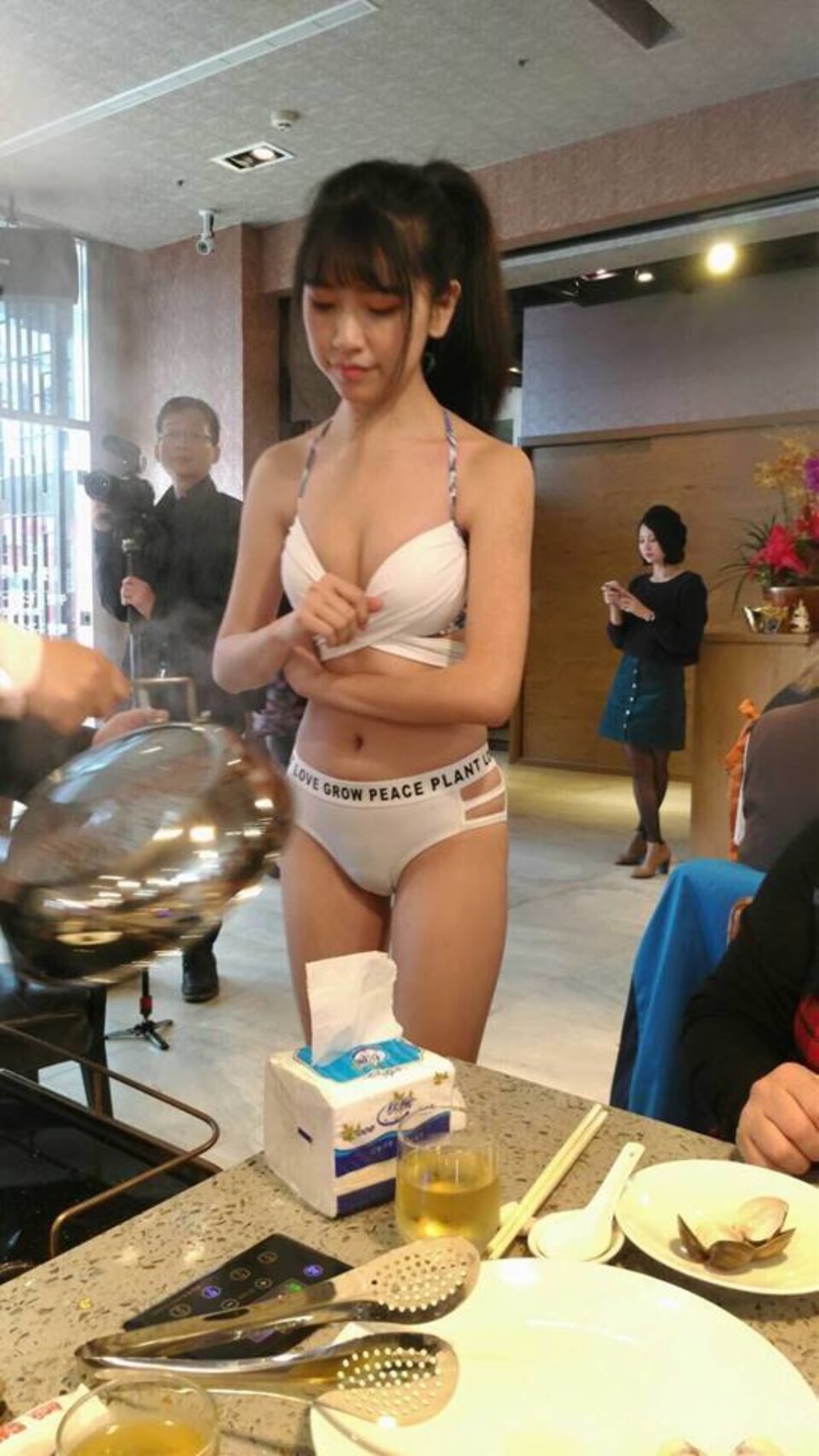 Bikini waitress charleston
