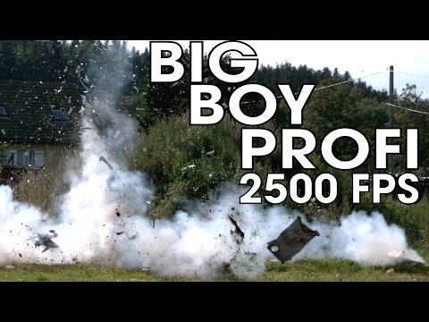 Big boy pétard VS Machine à laver en mode Slow Motion !