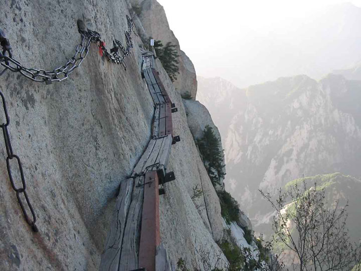 Randonnée de haute voltige au Mont Hua en Chine…