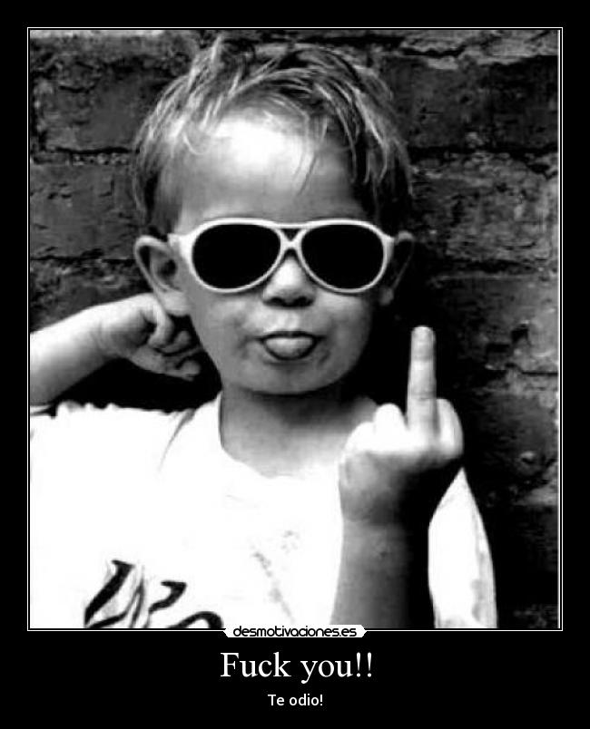 Une corneille qui dit « Fuck You ! »