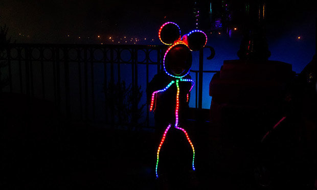 Pour Halloween offrez-vous un costume LED Minnie Mouse