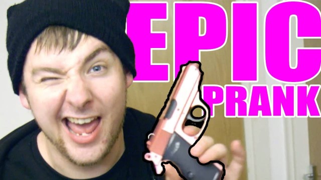 Vidéo Pranks : Epic Girlfriend par Tomska