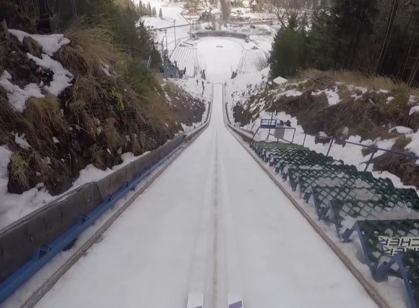 Record du monde de saut à skis