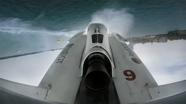 Backflip d’un bateau avec une GoPro