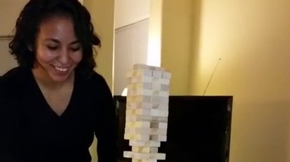Jouer au Jenga devient un art