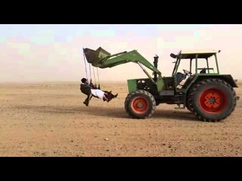 Faire de la balançoire au milieu du désert, c’est possible !!