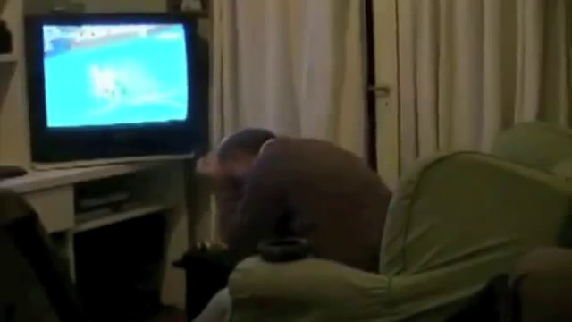 Un Argentin qui s’énerve en regardant un match de foot