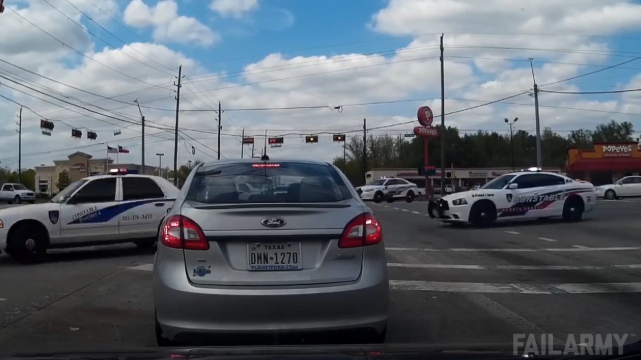 Course-poursuite entre un pick-up et 7 voitures de police