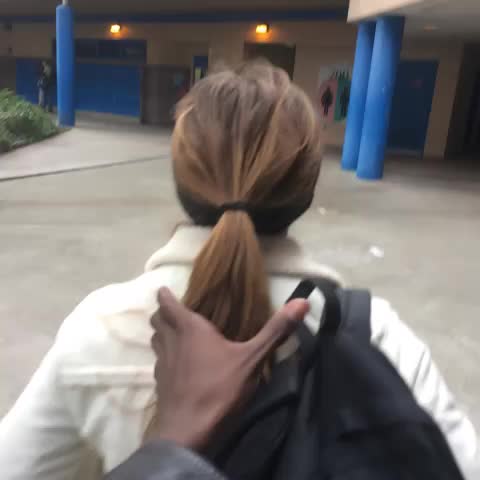 #Yaga Compilation, tirer la queue de cheval des filles en criant YAGA