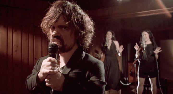 Tyrion Lannister en mode crooner avec Coldplay