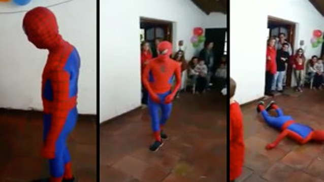 Magnifique FAIL de Spider-Man pendant un anniversaire !
