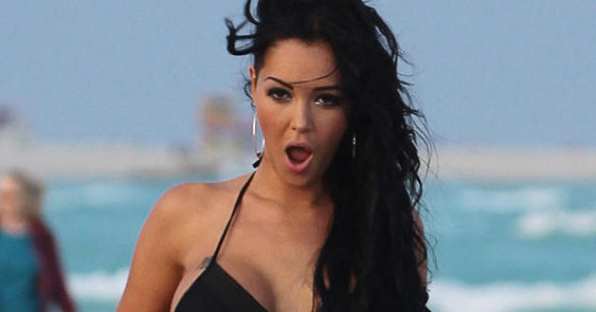 Nabilla montre encore ses fesses sur Instagram…
