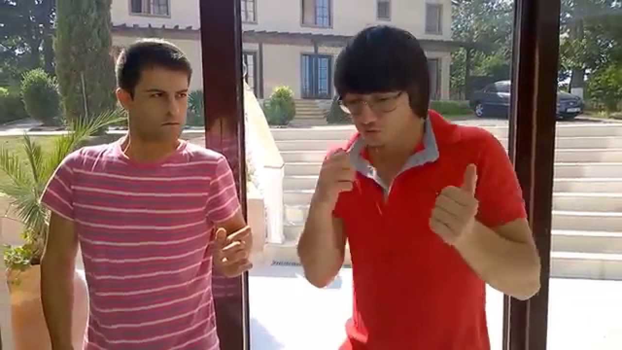 Un breakdanceur inattendu fait une merveilleuse toupie…