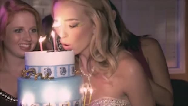 C’est quoi une blonde? Une blonde c’est ça…