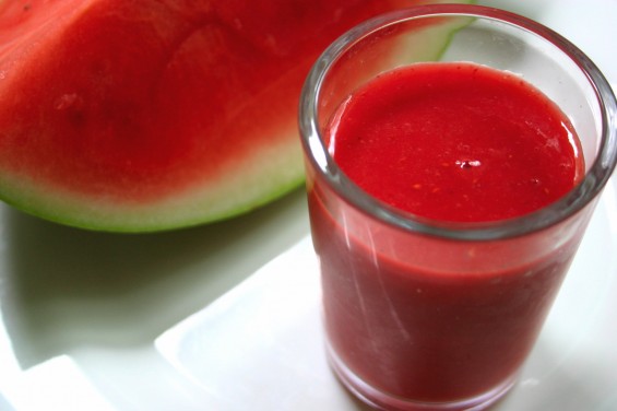 L’astuce du jour, comment faire du jus de pastèque en deux secondes…