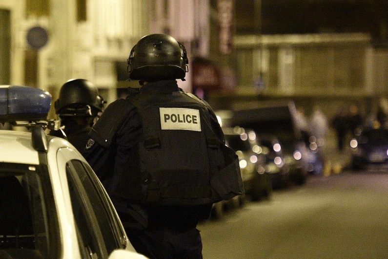 Vidéo assaut à Saint-Denis : assaut en cours à Saint-Denis lors d&rsquo;une opération policière…