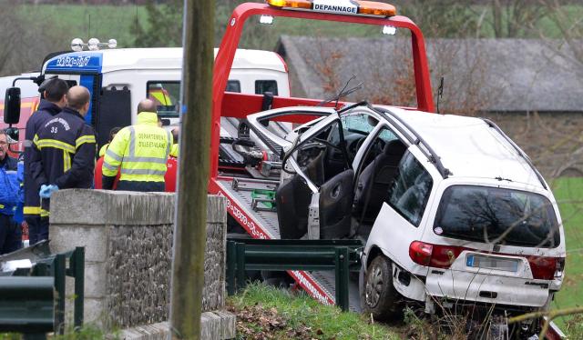 Quand Régis dépanne une voiture tombée dans une rivière