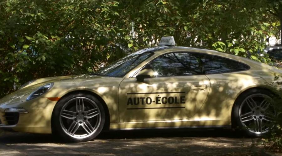 Passer le permis de conduire en Porsche !! Déjà apprendre où insérer la clé…