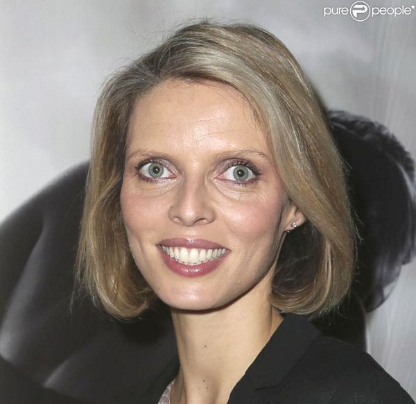 Les tweets et les images drôles de #MissFrance2016