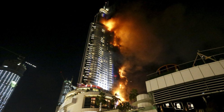 Incroyable incendie dans un hôtel à Dubai