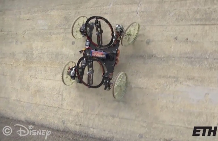 VertiGo, le robot capable de grimper sur les murs !!