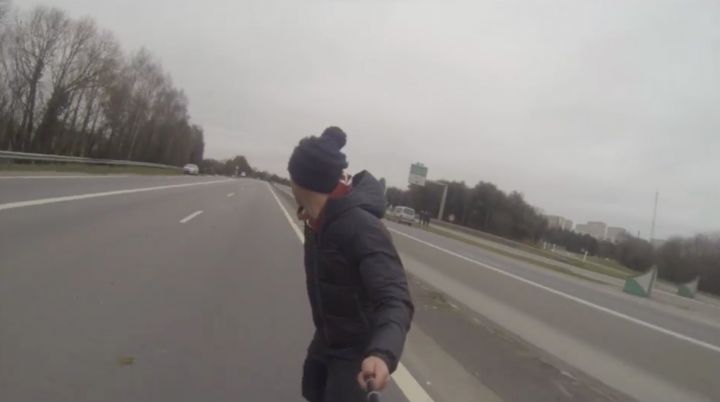 Faire du skate électrique sur la rocade de Rennes