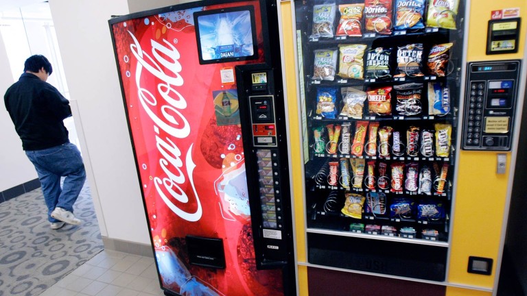 Cette machine ne veut pas distribuer de canette…