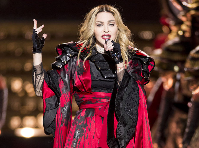 Madonna bourrée sur scène lors d’un concert à Melbourne