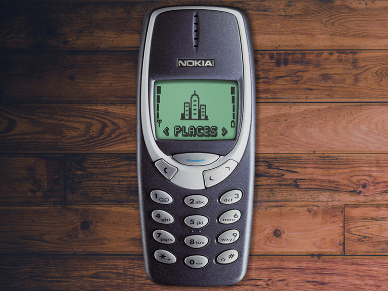 Le Nokia 3310 résistera-t-il à une presse hydraulique ?