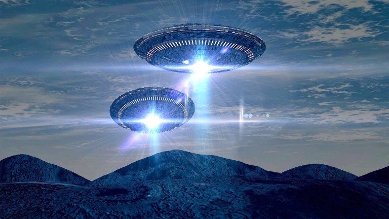 Compilation vidéo : Ovnis UFOs part/1