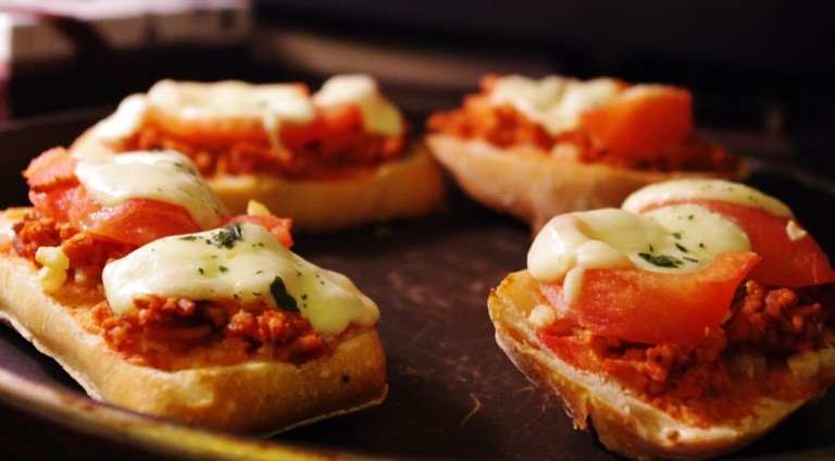 Comment transformer une pizza surgelée en pizza de chef ?