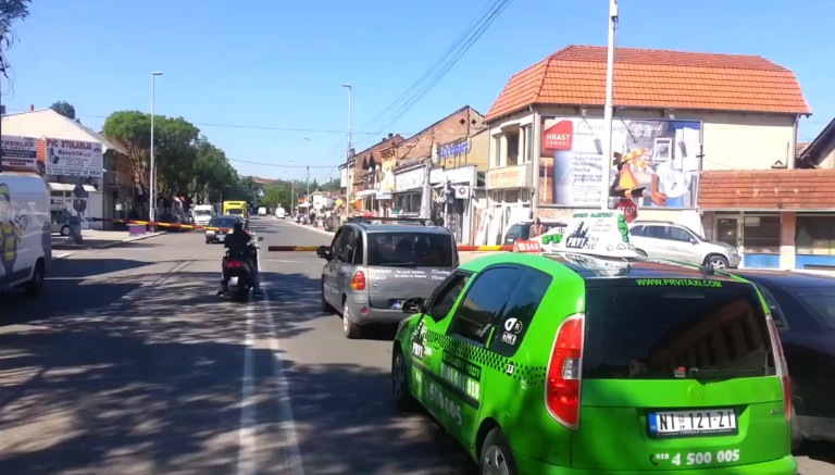 Train à grande vitesse en mode serbe