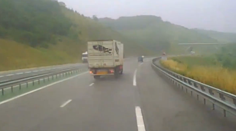 Un camion se renverse sur l’autoroute A20