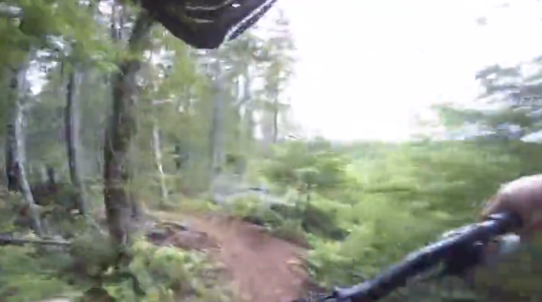 Une descente en VTT qui finit mal !!