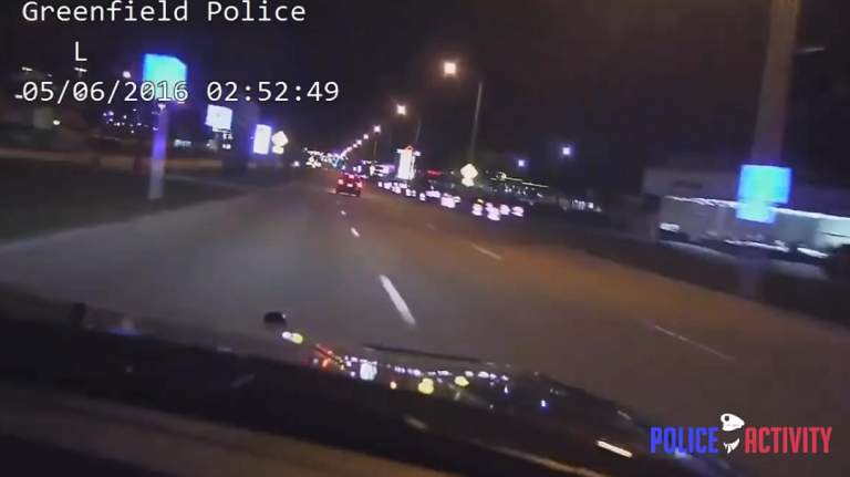 Un policier arrête un suspect avec une manœuvre dangereuse