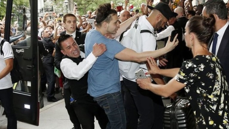 Karim Benzema violemment attaqué par un fan à Montréal !