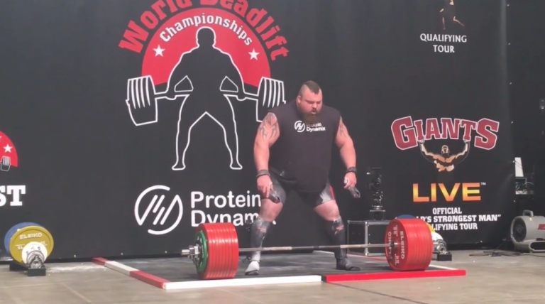 Le premier homme sur terre à soulever 500kg