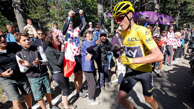 Chris Froome à pied dans le Ventoux pendant le Tour de France
