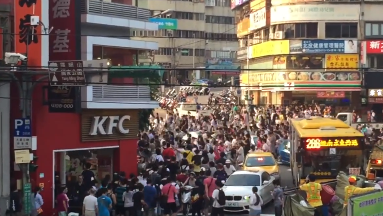 Des milliers de chasseurs de « Pokémon Go » se ruent à Taïwan