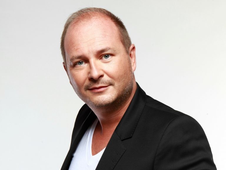 La perte de poids, impressionnante de Sébastien Cauet !