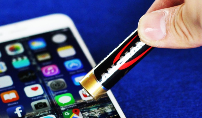 10 ASTUCES qui vont CHANGER votre VIE !!