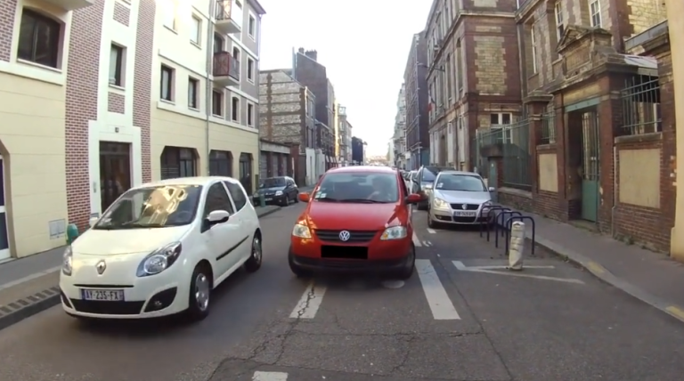 Un cycliste punit des mauvais automobilistes en infraction à Rouen