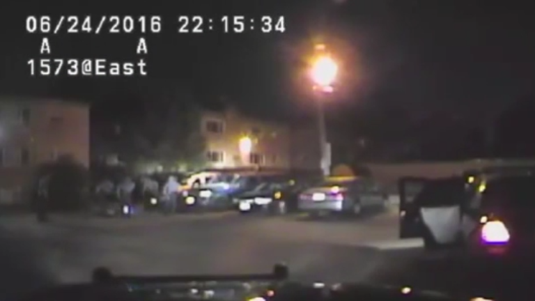 Un policier lâche son chien sur un suspect qui n’est pas le bon… Oups !!