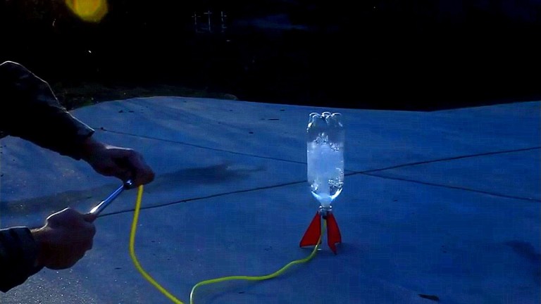 6 EXPÉRIENCES FOLLES de SCIENCE A FAIRE à la MAISON