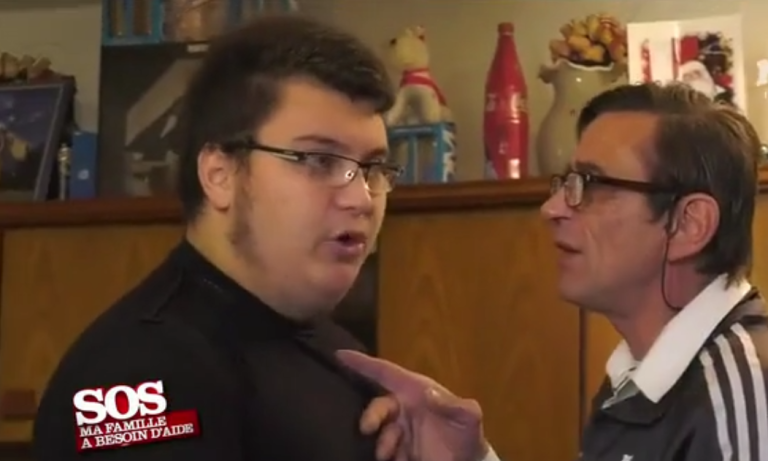 La production de « SOS ma famille a besoin d’aide » obligée d&rsquo;arrêter une bagarre…