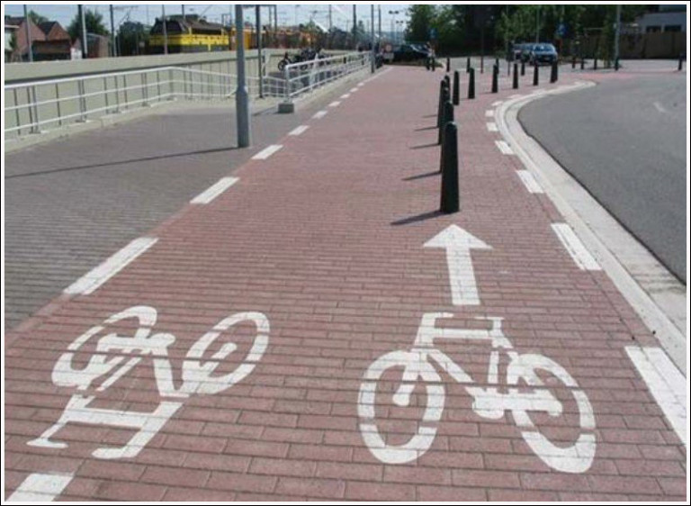 12 panneaux de signalisation qui n’existent qu&rsquo;en Belgique !