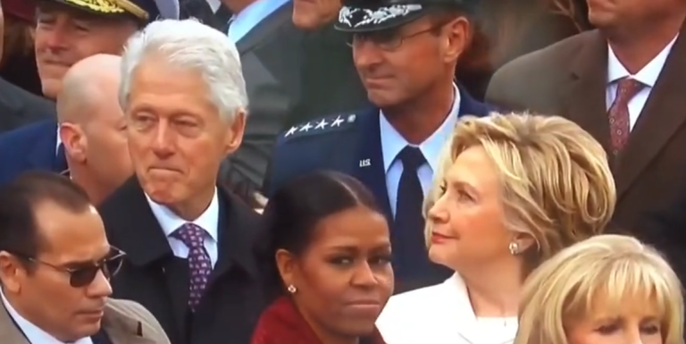Bill Clinton se fait griller par Hillary en train de mater la femme de Trump !