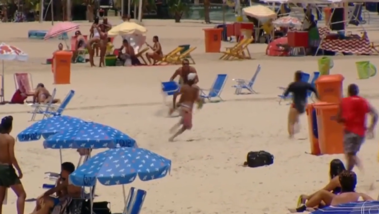 Un voleur se fait repérer sur la plage et va passer une sale journée…