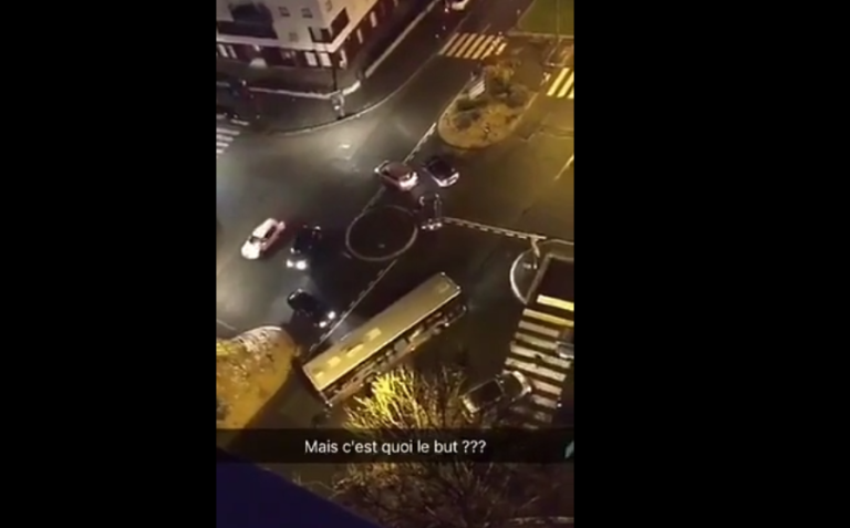 Des jeunes attaquent un bus à Argenteuil